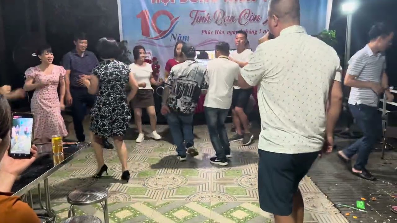 Hội đồng niên 1983 - 2025