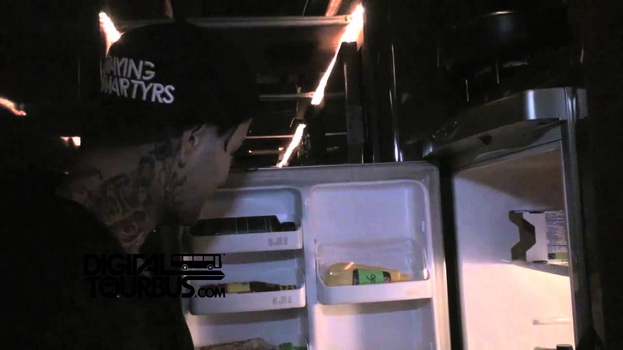 Suicide Silence / Mitch Lucker - BUS INVADERS Ep. 357