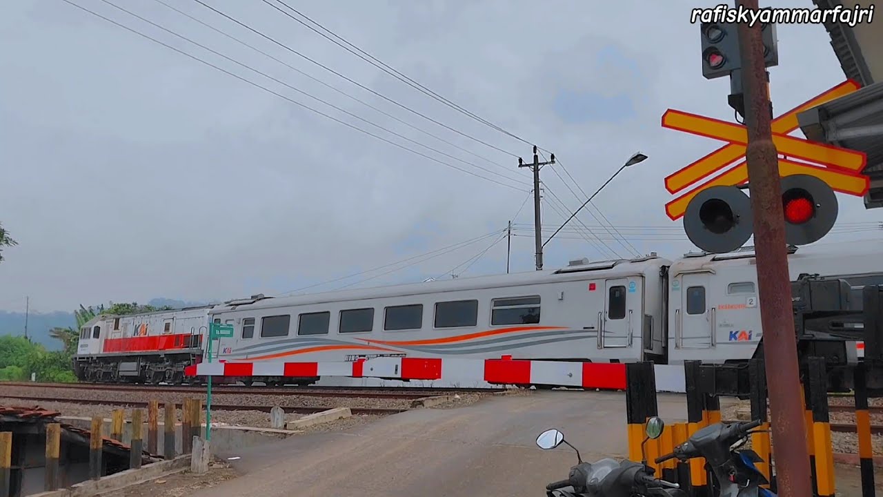 Palang Pintu Kereta Api | Level Crossing In Indonesia | Febuari2026 | ka Joglo Semar Kerto
