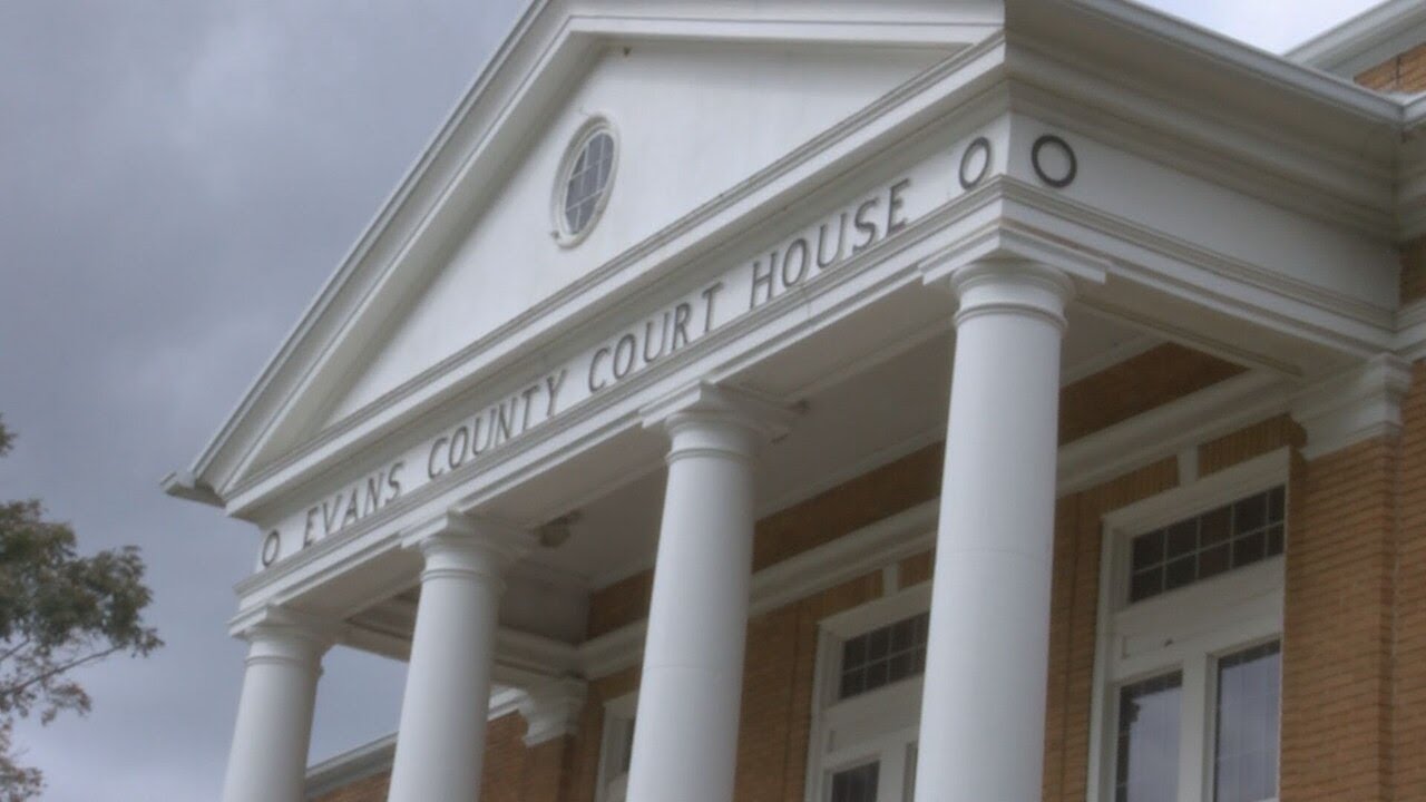 Warrants issued for 27 people following $70,000 check cashing scam in Evans Co.