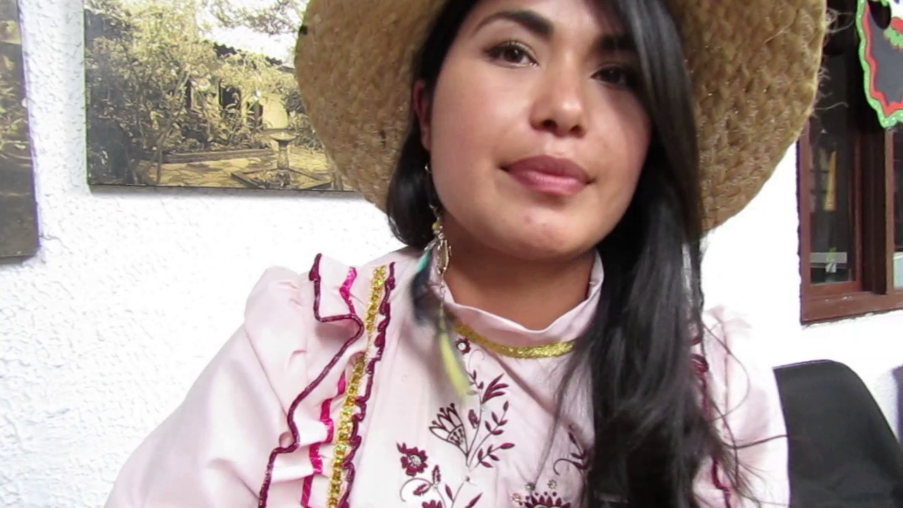 MARIBEL FONSECA  al requinto.."LA POLA " prensa en exclusiva.
