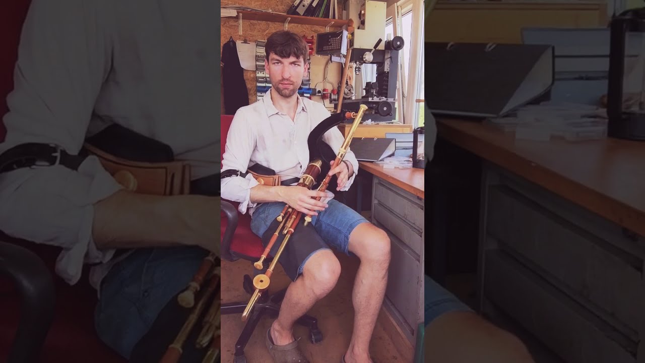 Uilleann-Pipes Half-Set,  Concert pitch D. A quick soundsample.