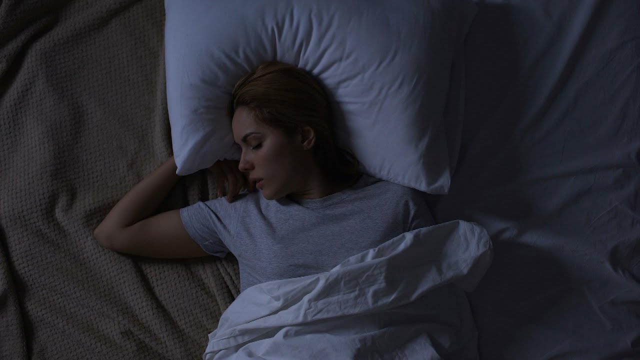 How to Get a Good Night's Sleep During a Heatwave