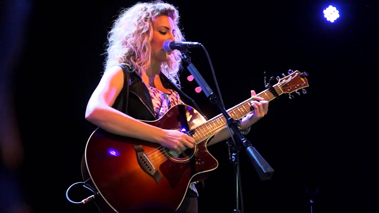 Tori Kelly - 