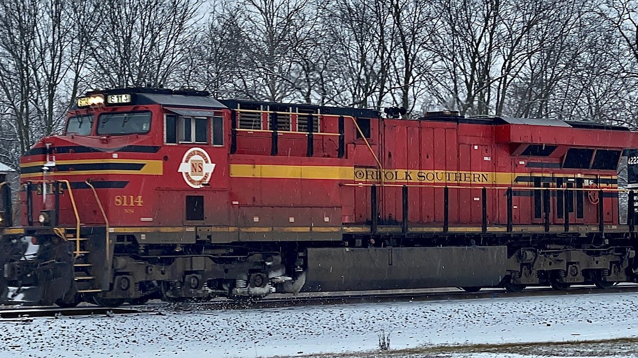 Heritage Units Leading Compilation: NS, CSX, CN, CP, UP
