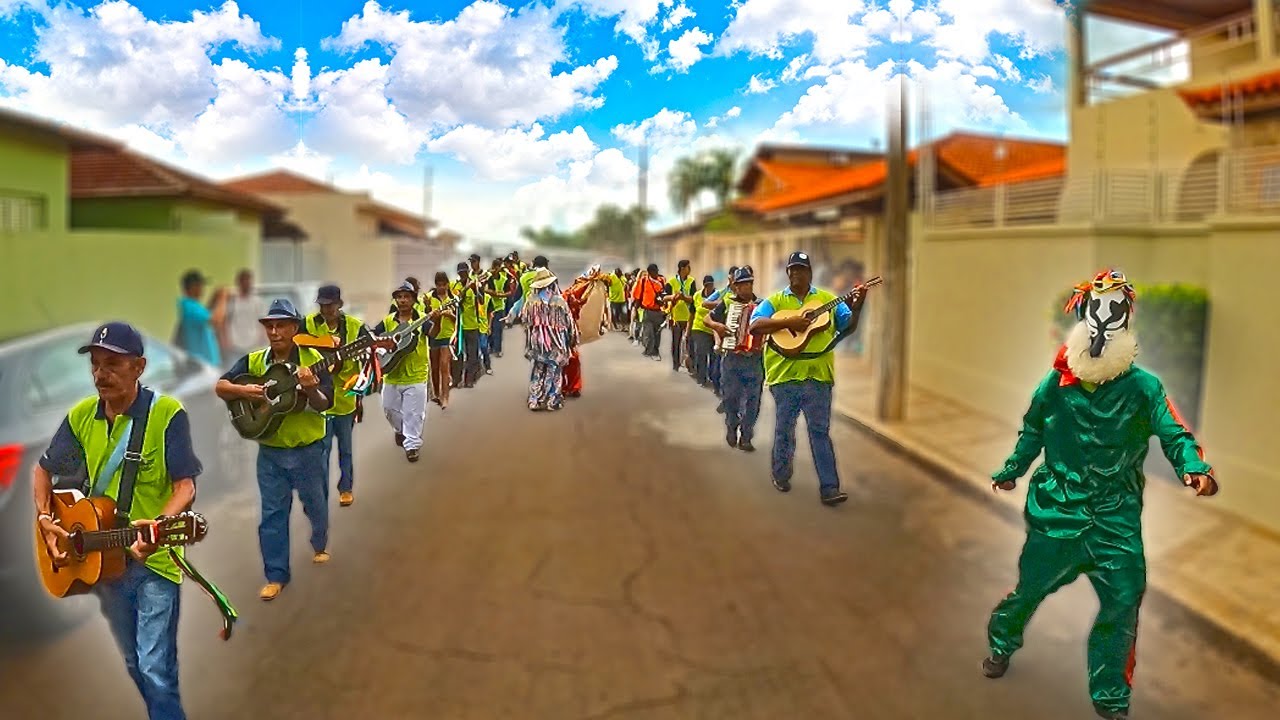 FOLIA DE REIS DE MONTE SANTO DE MINAS 2022 * Maria Imaculada chegando no almoço*