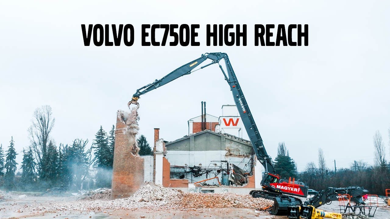 Volvo EC750E High Reach - Schornsteinabbruch in Wien
