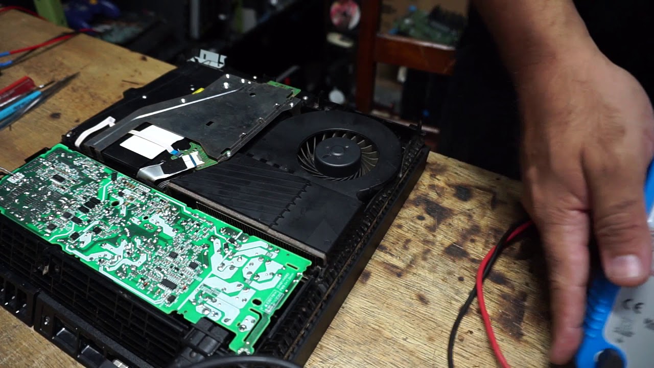 Playstation4/ PS4 : Liga e desliga e/ou desliga no meio do jogo / PS4 Shutting down