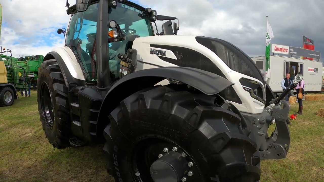 2022 Valtra T215 Direct 7.4 Litre 6-Cyl Diesel Tractor (215 / 230 HP)