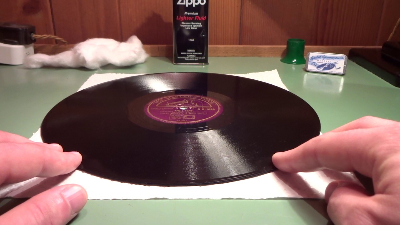 Cleaning of 78's, Schellackplattenputzen, Nettoyage des disques gramophone 78 tours