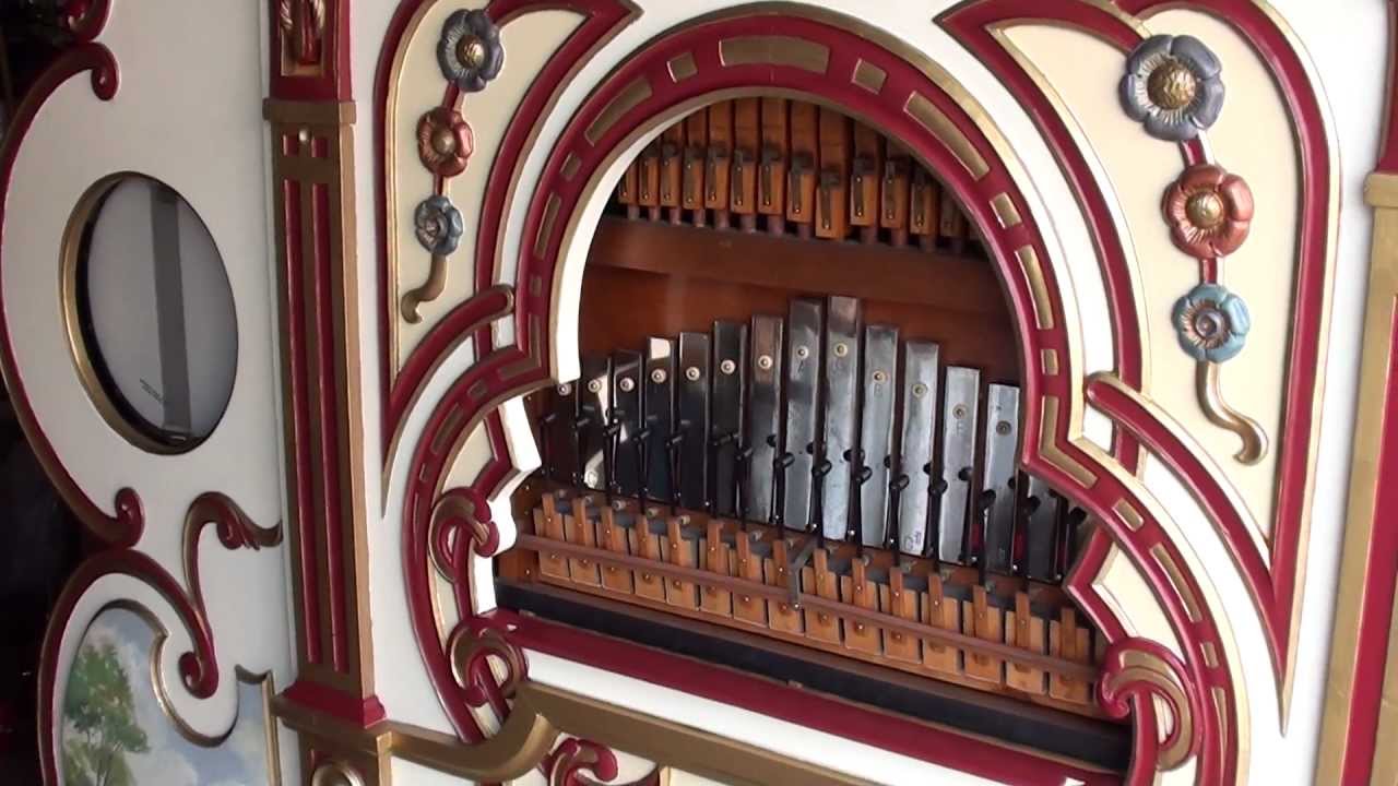 Wurlitzer band organ 146B