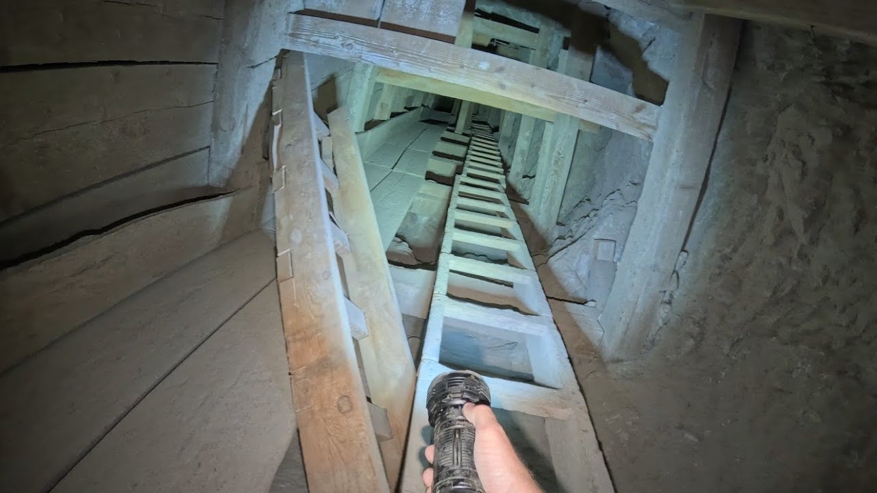 Epic Multi-Level Mine with 500ft Mine Shaft Ladder Climb 