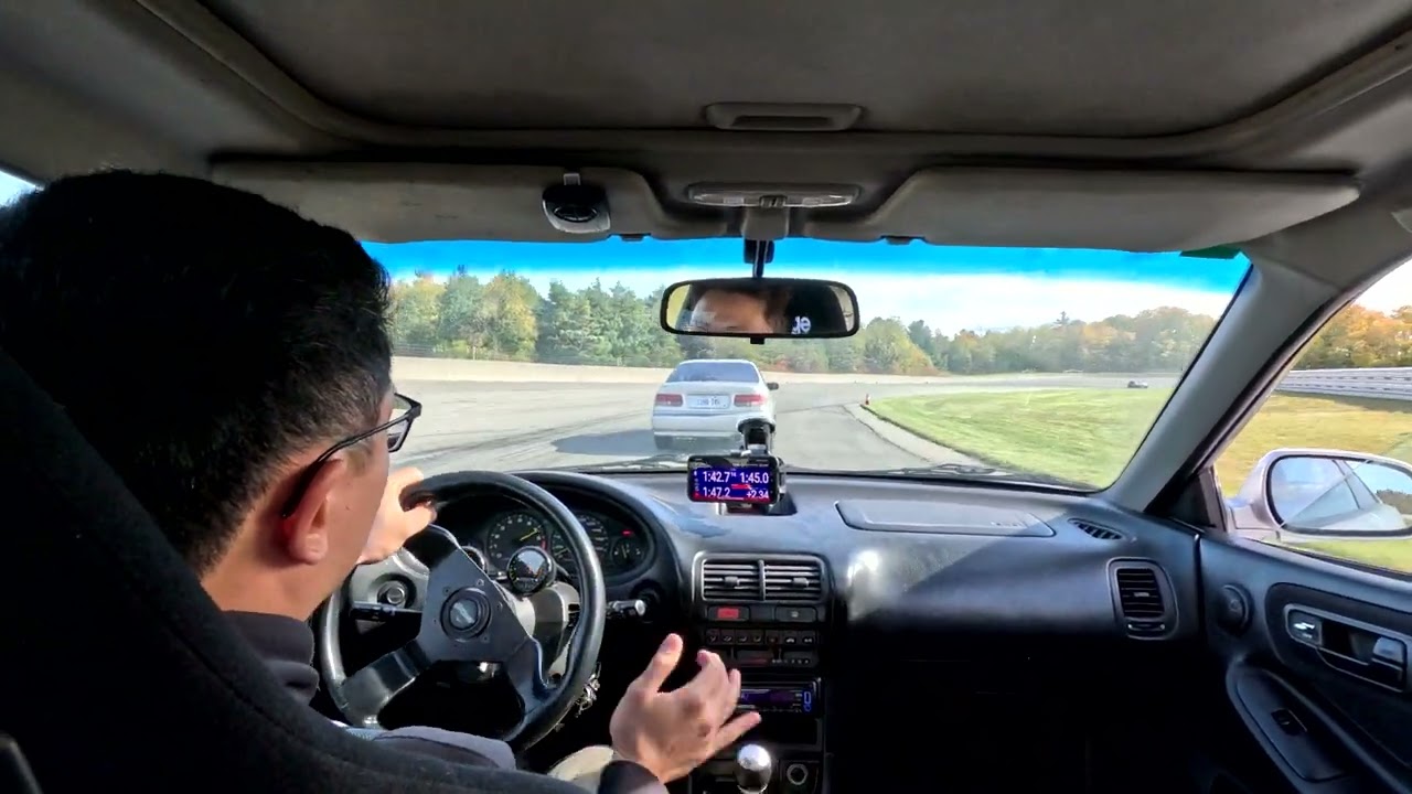 Integra Vs Civic Mosport DDT 2 Kinks