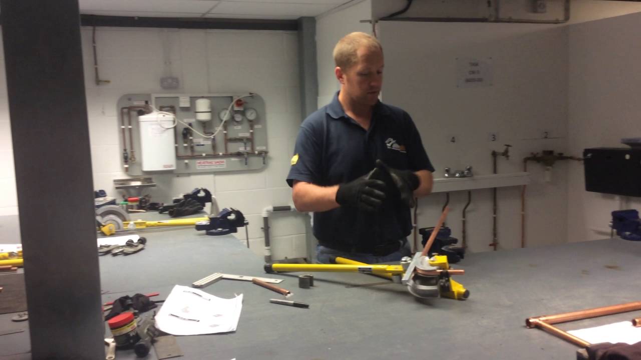 How to pull two 90 degree bends on copper pipe