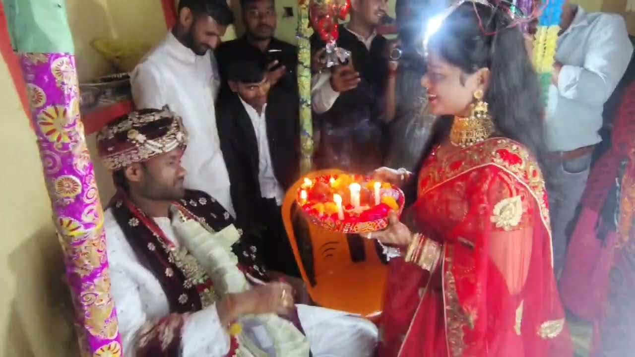 बिहार के सादि कैसे होता है आरती के समय य विडियो है आप लोग को कैसाल गा ऐ विडियो कमेंट में बता ना ठिक 
