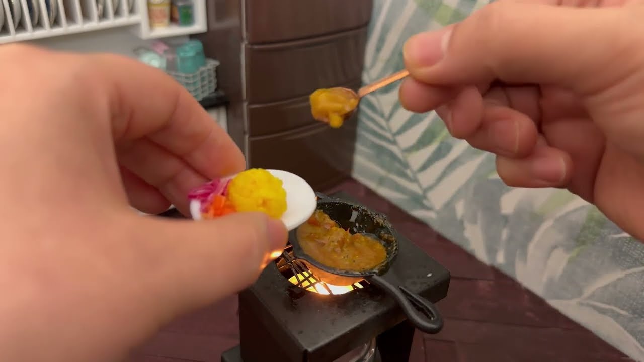 食べれるスパイスカレー Miniature Spicy Curry