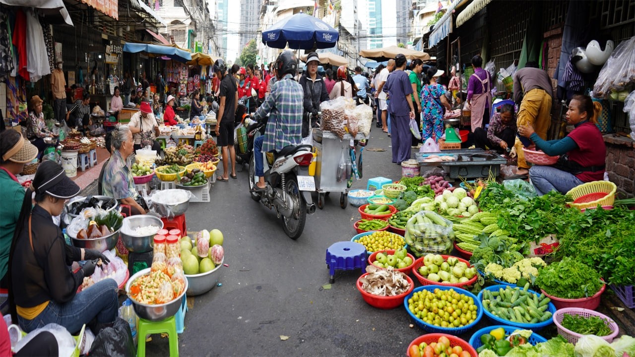Best Compilation Cambodian Market Scene 2026 &ndash; Walk Around Market & Lifestyle Of Vendors In Market