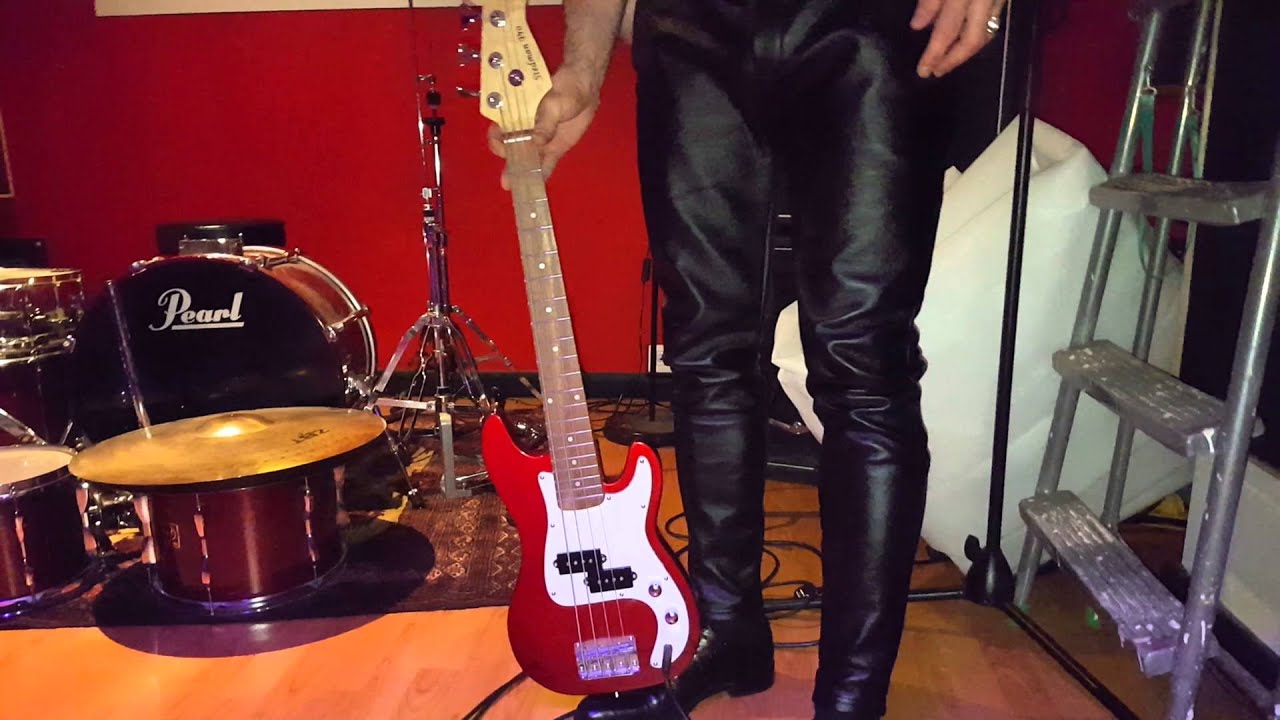 Mini Precision bass 25