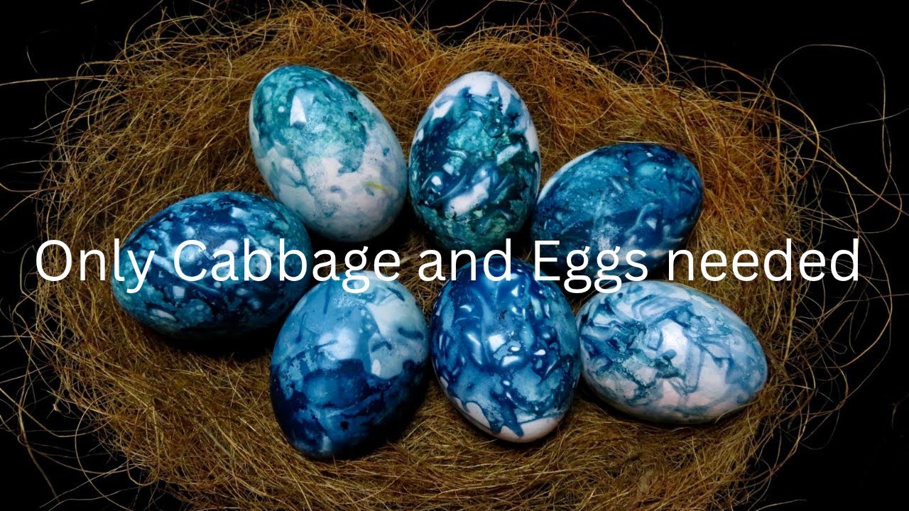 Cabbage and and Eggs that is all you need to make some fun eggs for Easter, make it naturally