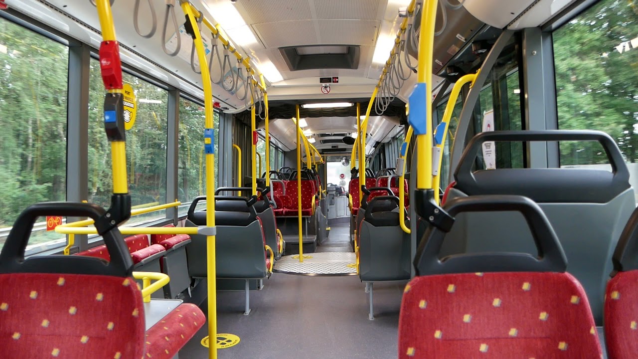 Vanhool New AG 300 dans la campagne Belge