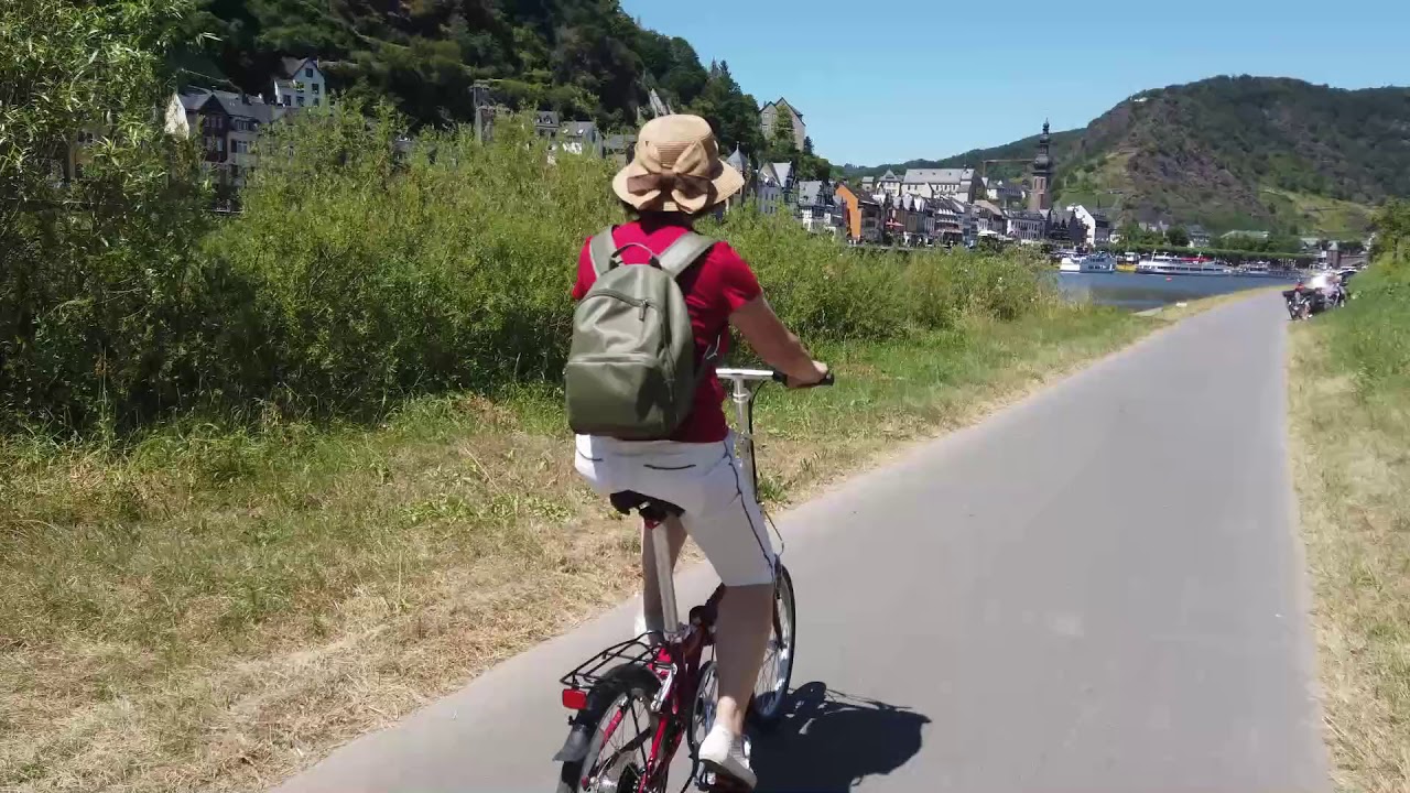 One Day at River Mosel & Castle Cochem 摩泽尔河畔 & 科赫姆城堡的一天