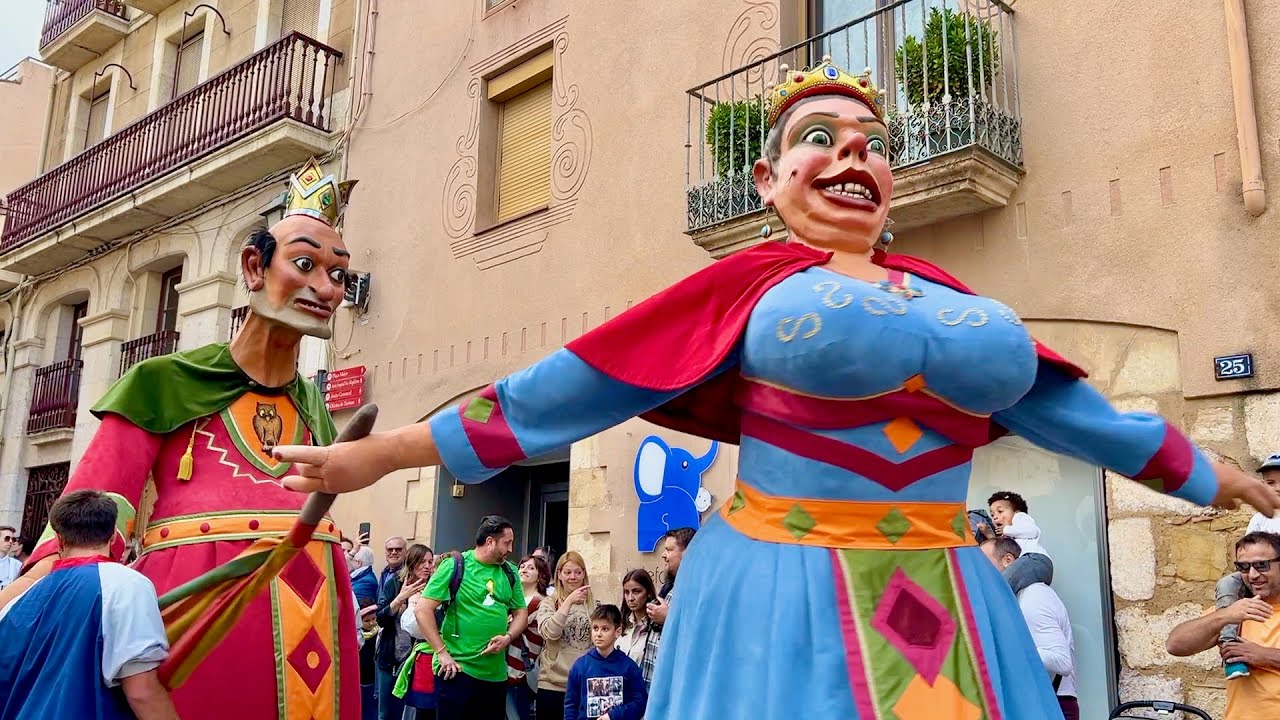 Especial GEGANTS BOJOS DEL CARNAVAL DE SOLSONA - 30 Anys Amics dels Gegants Montblanc 1994-2024