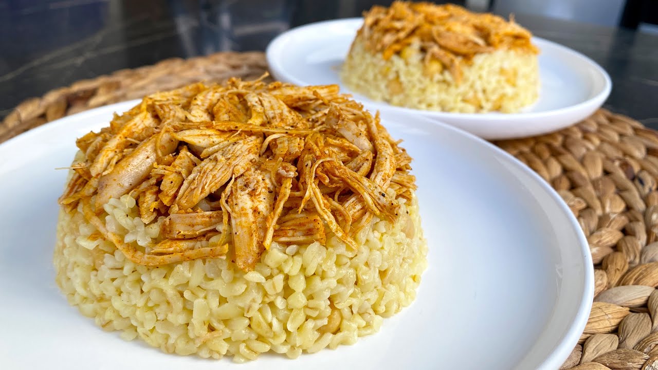 HEM KOLAY HEM DOYURUCU TAVUKLU BULGUR PİLAVI - BİRAZ TAVUK VE BULGUR İLE YEMEK TARİFİ