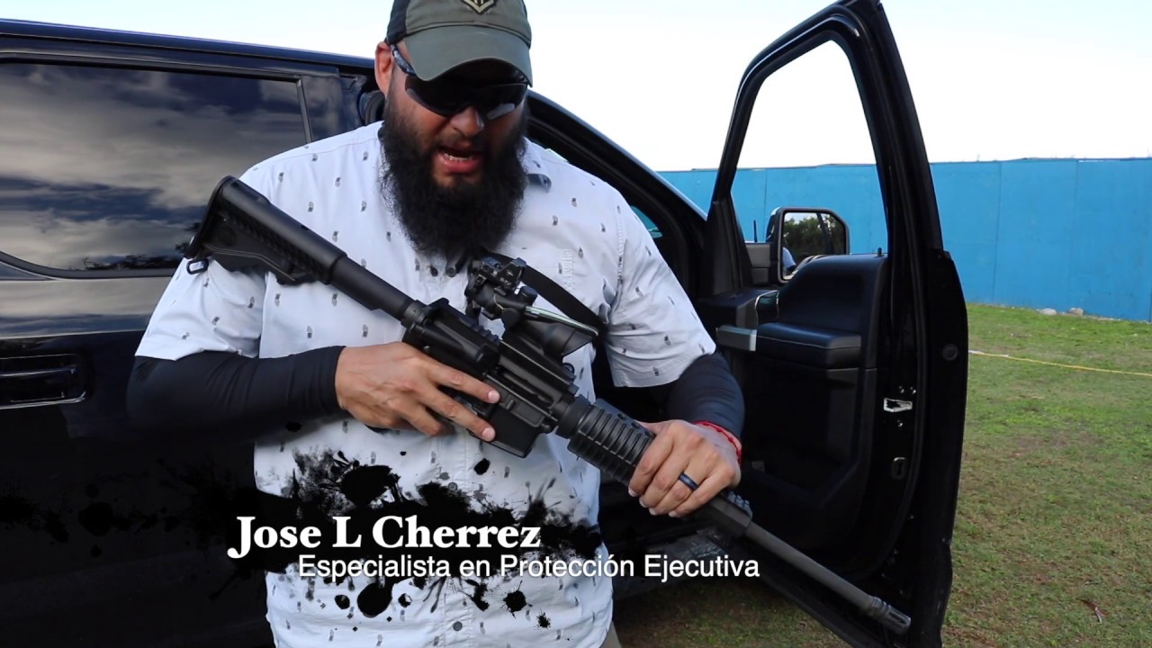 Embarque y desembarque de un vehículo con Rifle