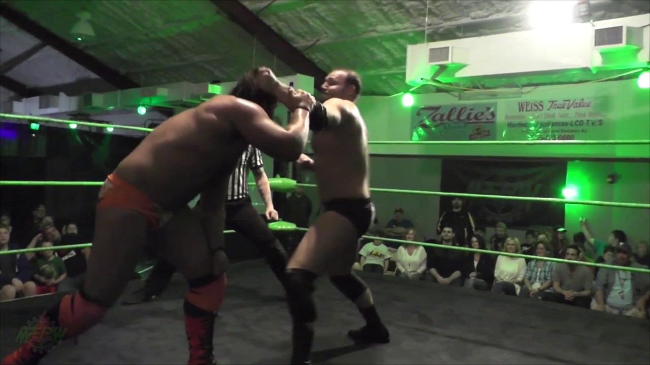 QT Marshall vs Nick Comoroto from Why We Fight!