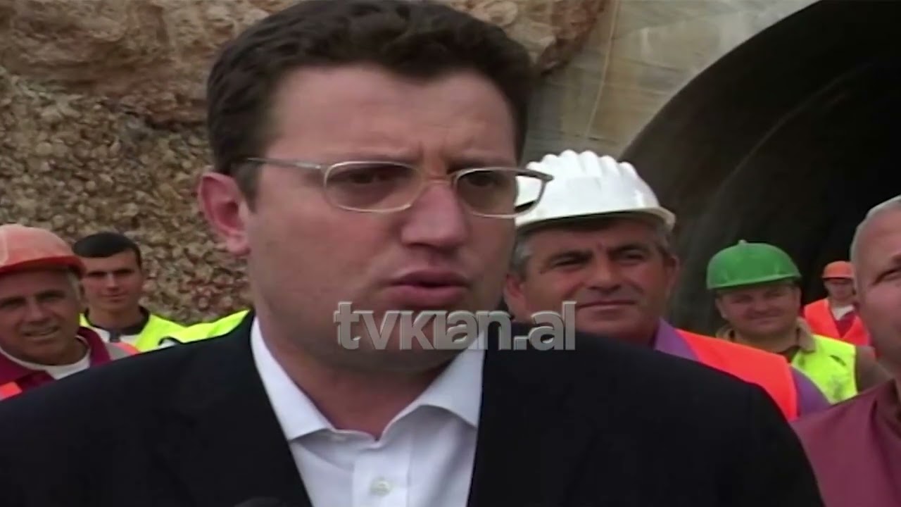 Ministri Olldashi inspekton punimet në tunelin e Ujit të Ftohtë të Vlorës - (3 Prill 2012)