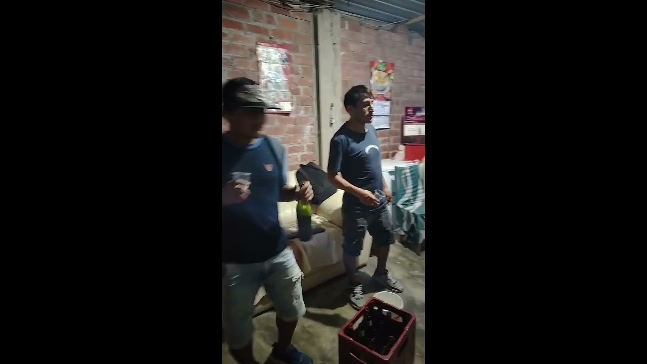 ANDO TOMANDO - TE BUSQUE POR TODAS PARTES COMPOSITOR D. R LOS GALÁCTICOS DEL STILO G 