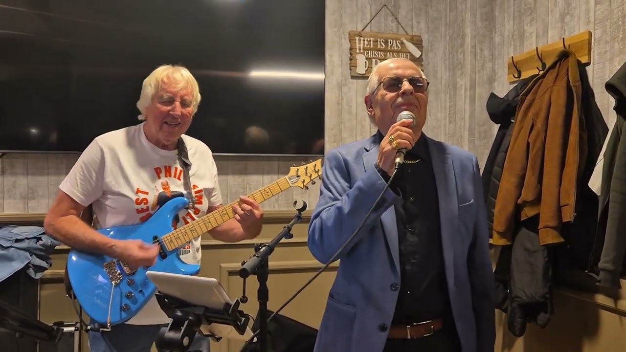 Phil zijn laatste Optreden  en 2 Song  Ricky  Paris  als verrassing optreden