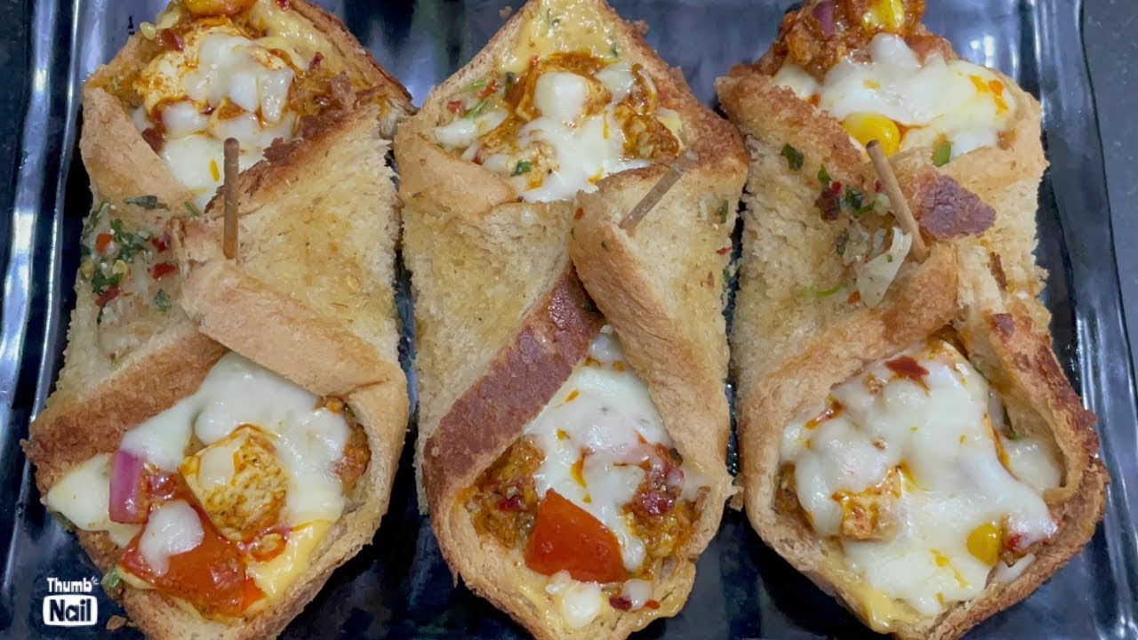Cheesy Bread Parcel जो domino&rsquo;s के zingy parcel से भी ज़्यादा टेस्टी है | Instant snack recipe