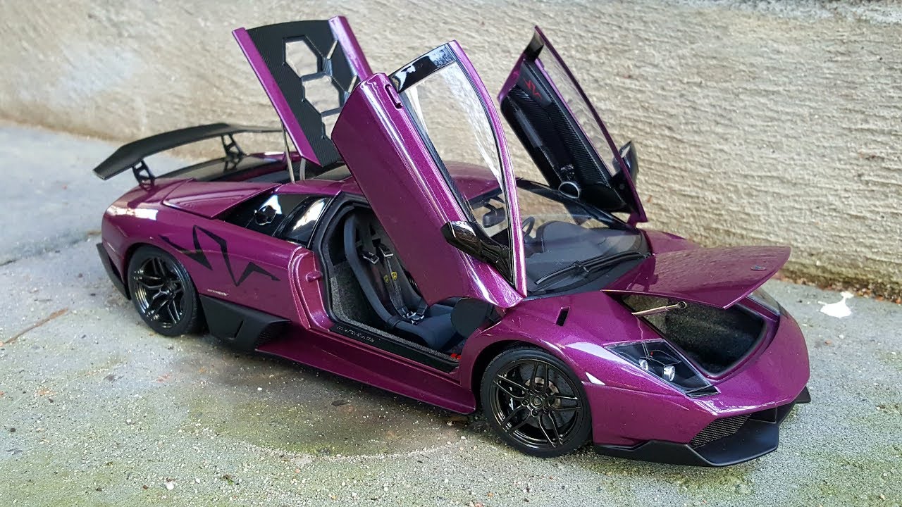 Lamborghini Murciélago LP670-4 SV 1:18 AUTOart