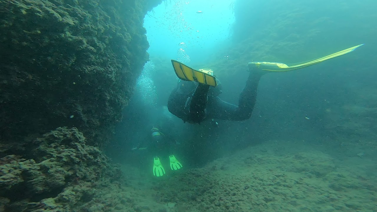 BUCEO EN CABO LA NAO - Las Termas y Cabo Portixol - Varios pasos por arcos y cuevas -GH012025