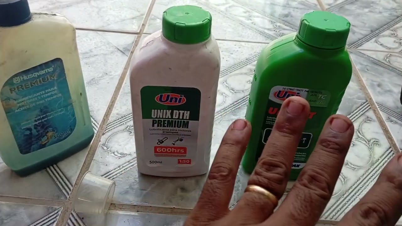 Óleo 2 Tempos só na tampinha É isso que acontece com o motor 2 Tempos
