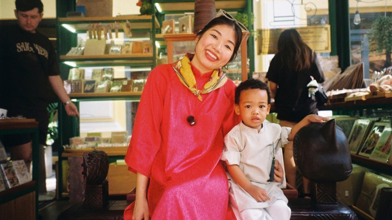 Exploring Diamond Plaza And The Popular Book Street in Saigon