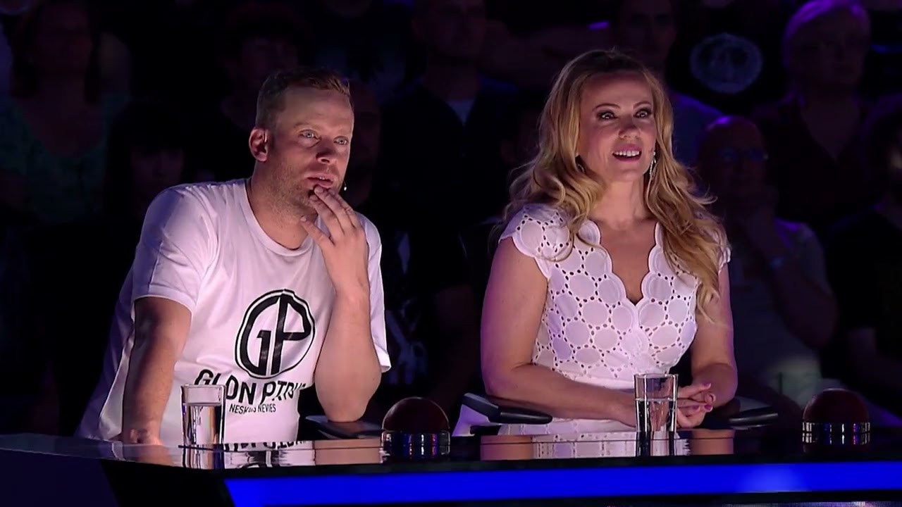 Crystalline - akrobaticko tanečné vystúpenie