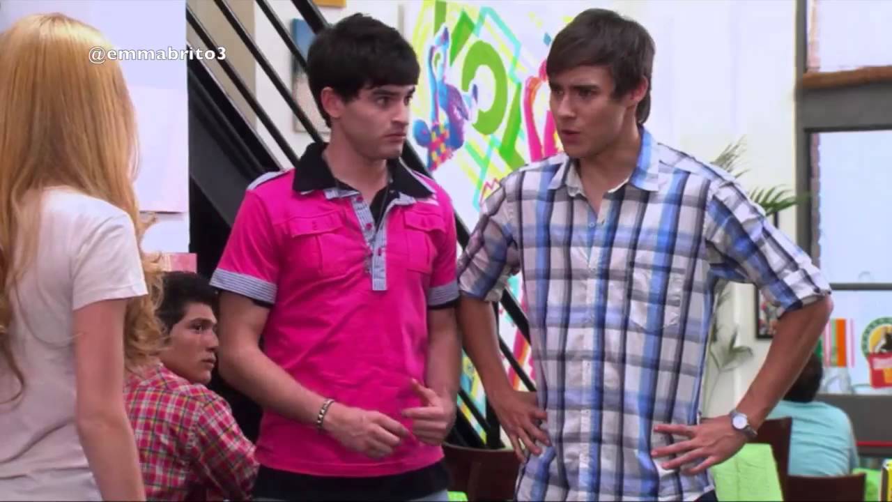 Violetta 1 - León deja el ensayo y discute con Ludmila (01x33)