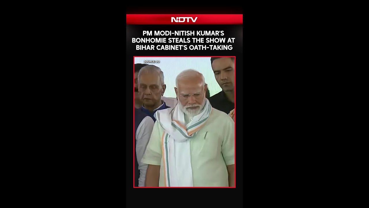 PM Modi-Nitish Kumar's Bonhomie Steals The Show At Bihar Cabinet's Oath-Taking