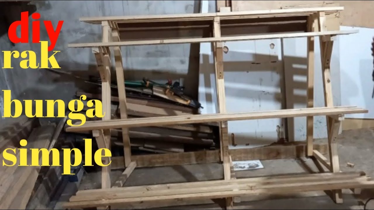 rak bunga minimalis dari kayu