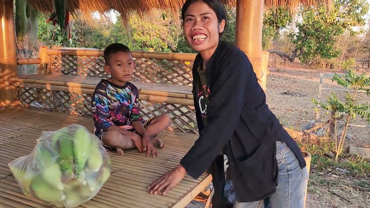 สาวโพธิ์ศรีมาส่งข้าวโพดขอบคุณน้องสาวที่ซื้อข้าวโพดให้​#​สวนแตงโมติดเพี้ยนหนัก​😰