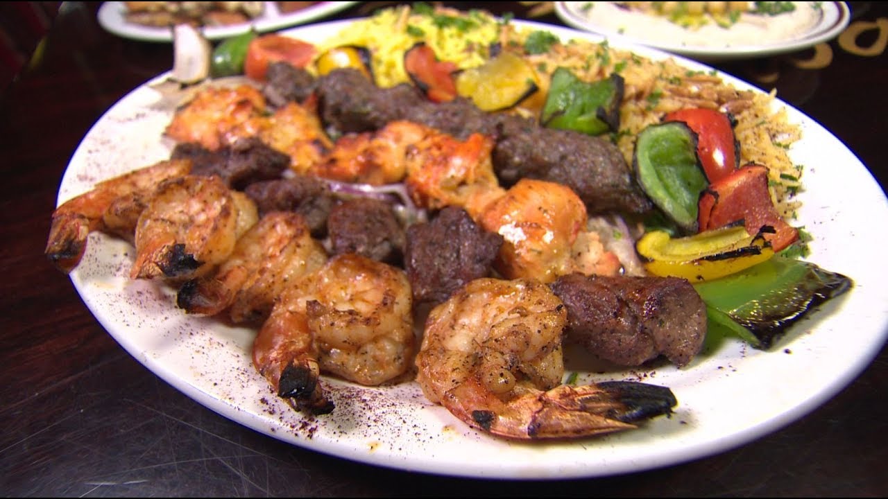 Лучшая ближневосточная кухня в Чикаго: Al Bawadi Grill