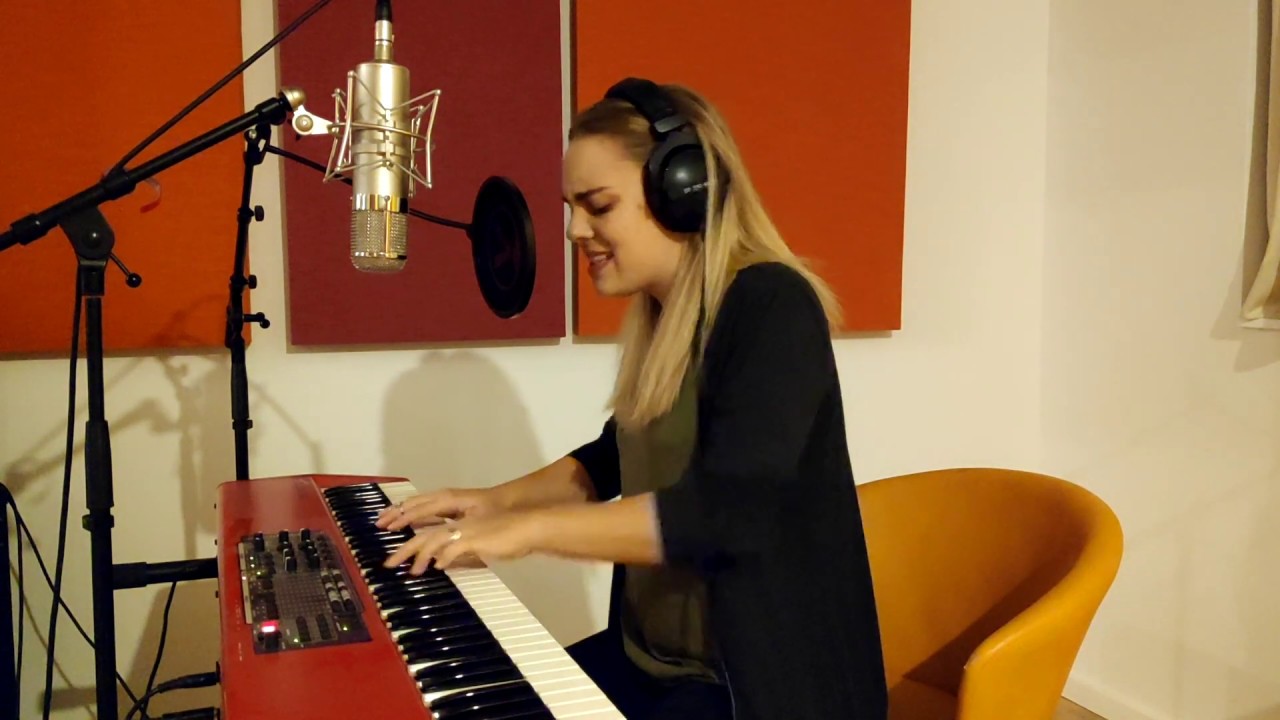 Motörhead - Love me forever (Cover by Kim Tamara)