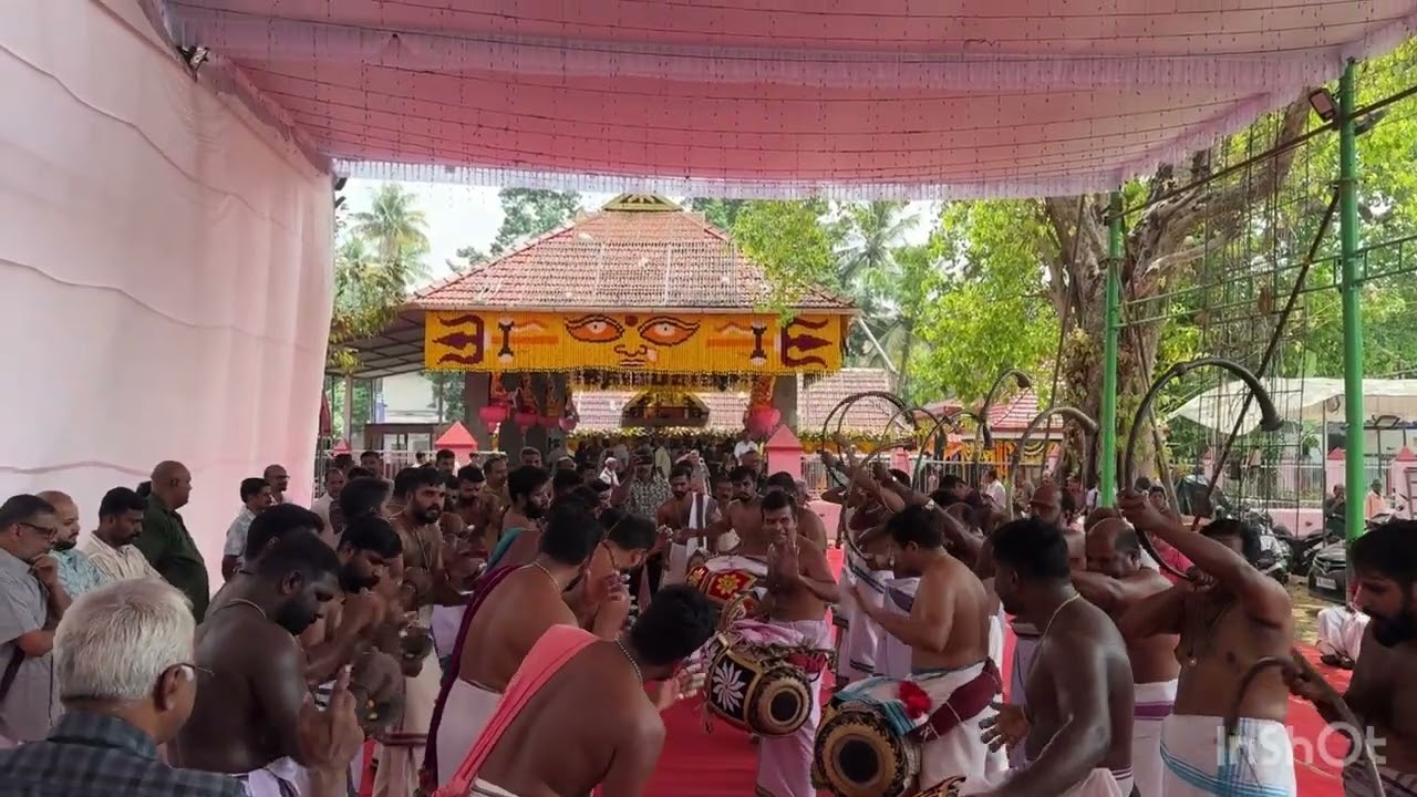 Ayyankavu melam #thrissur #irinjalakuda #melam #temple 