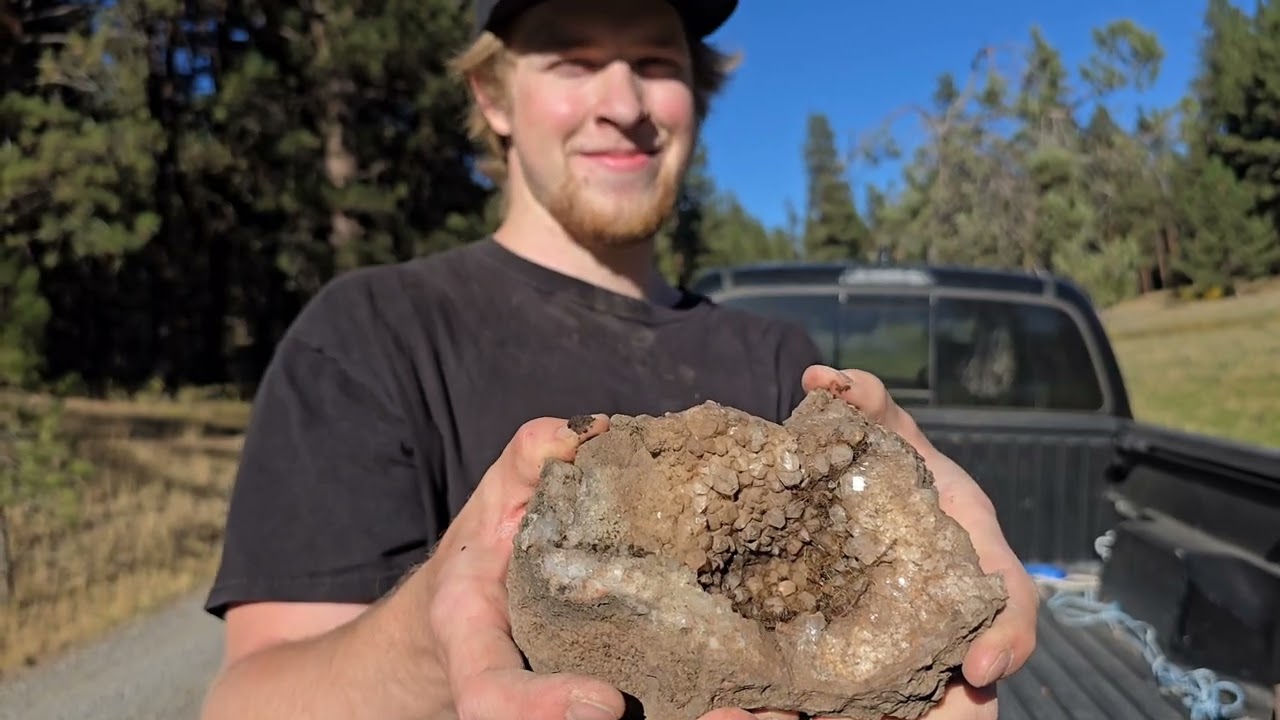 Tube Agates, Big Geode, Sagenite, Banders and More! Rockhounding Oregon and Cutting What We Find