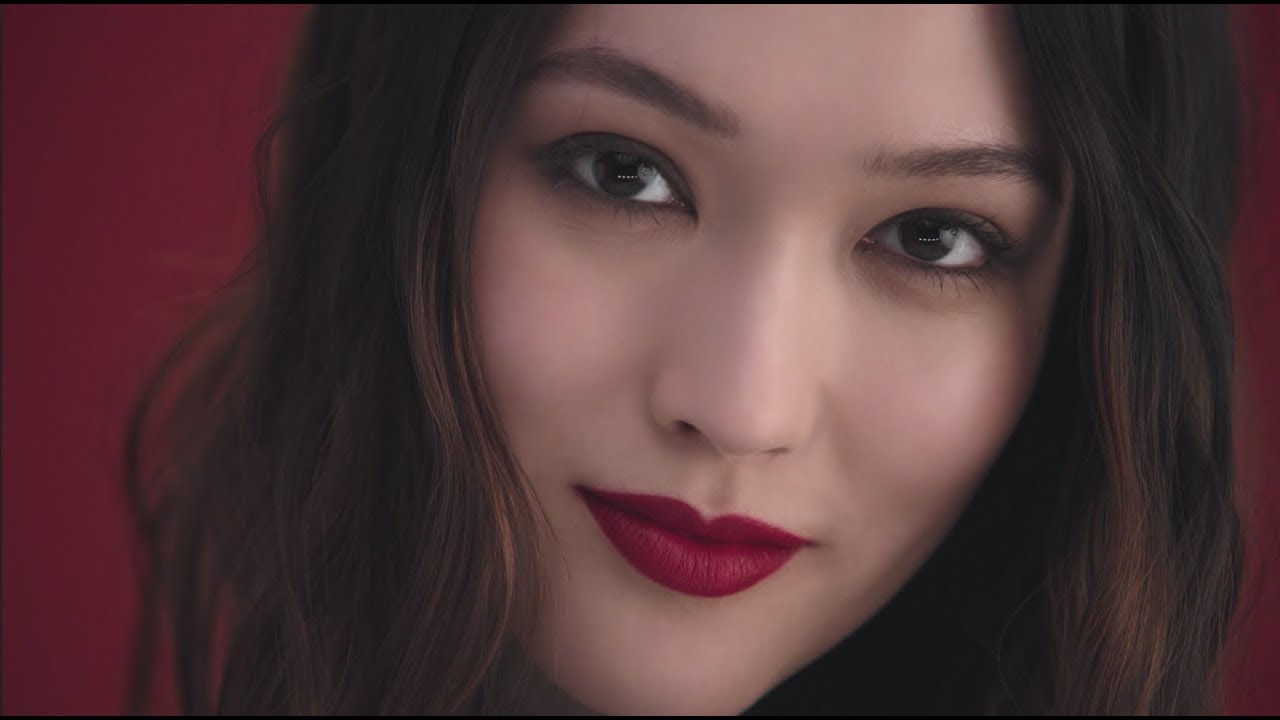 How to Get Intense Matte Lips with ROUGE ALLURE VELVET EXTR&Ecirc;ME &ndash; CHANEL Makeup Tutorials
