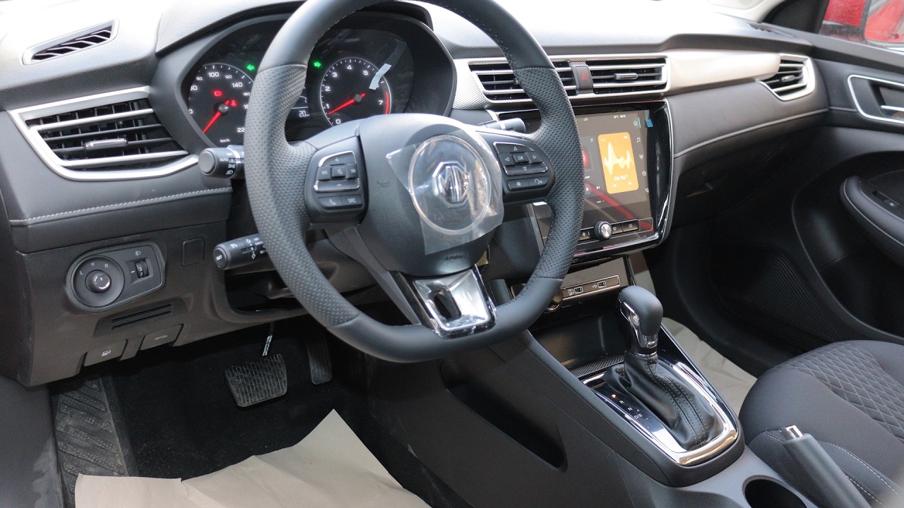 ام جي 5 2026 الفئه الاولى لون احمر MG 5 Comfort