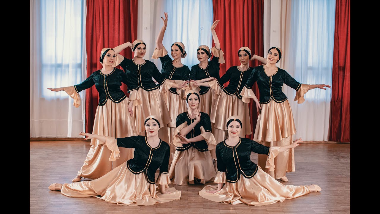 Garib Al Dar by Zaray Dancers