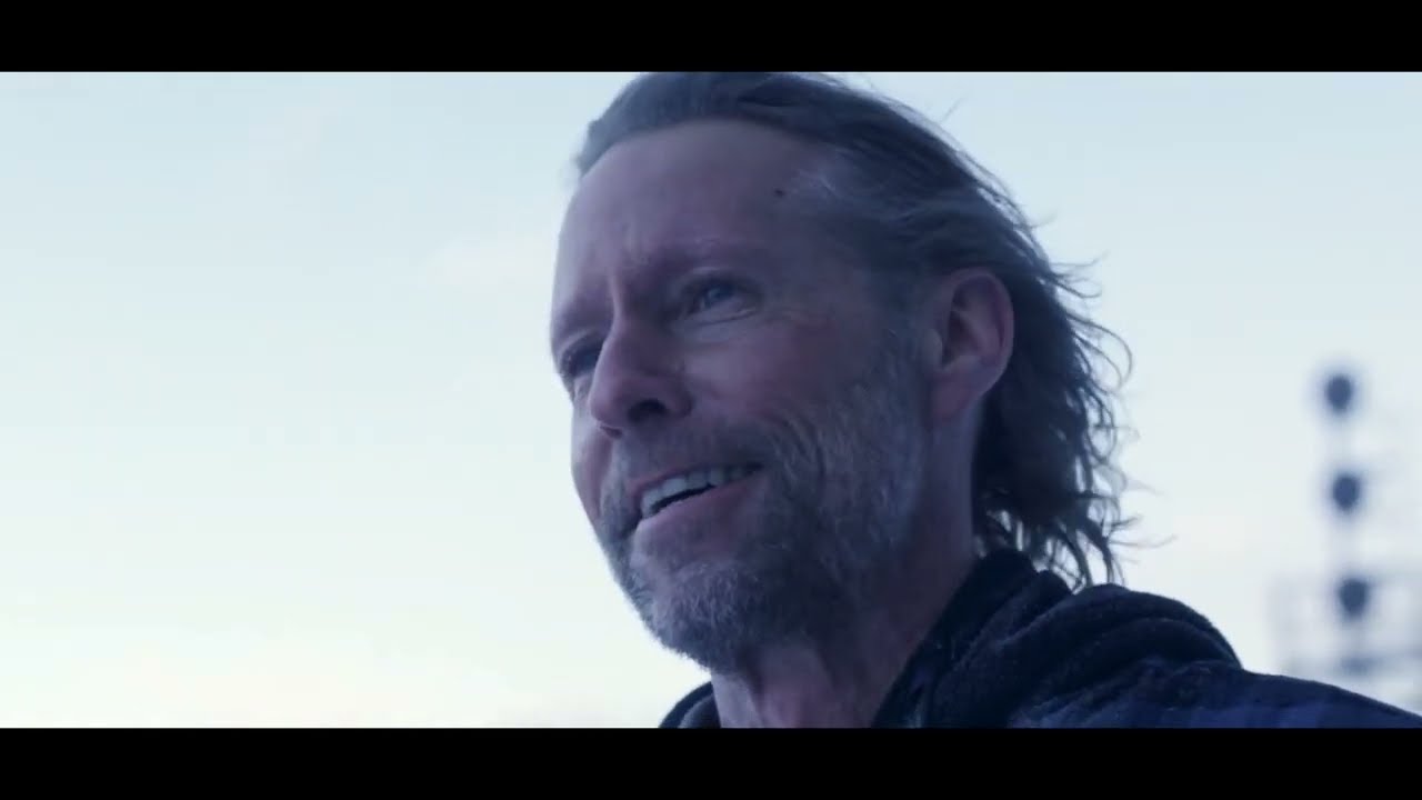 DISTRICT 13 - Turn back time (Official Music Video)